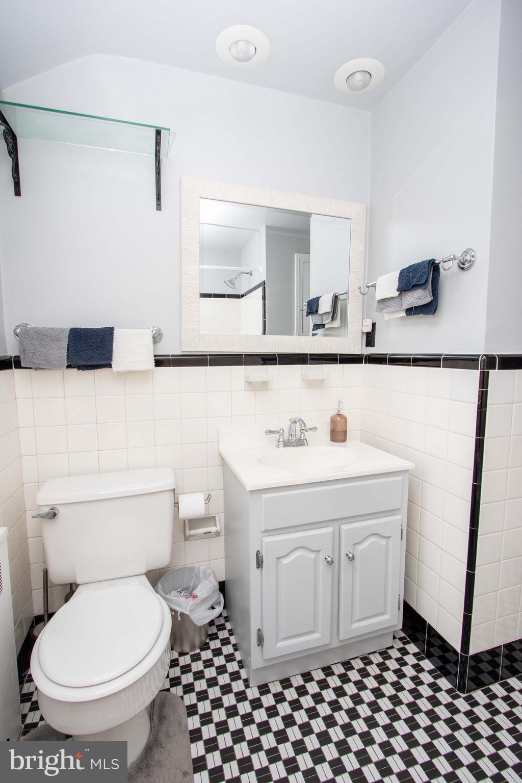 148 Friendship Road Drexel Hill, PA 19026 - Photo 31 of 35