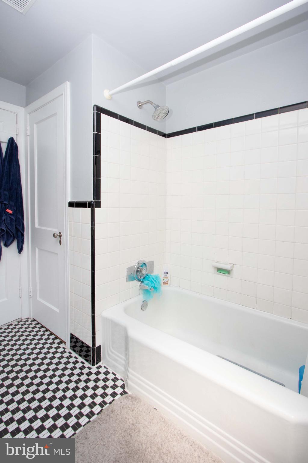 148 Friendship Road Drexel Hill, PA 19026 - Photo 32 of 35