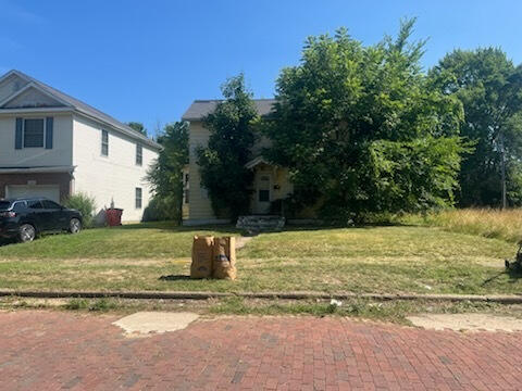 255 High Street Benton Harbor, MI 49022 - Photo 3 of 14 02