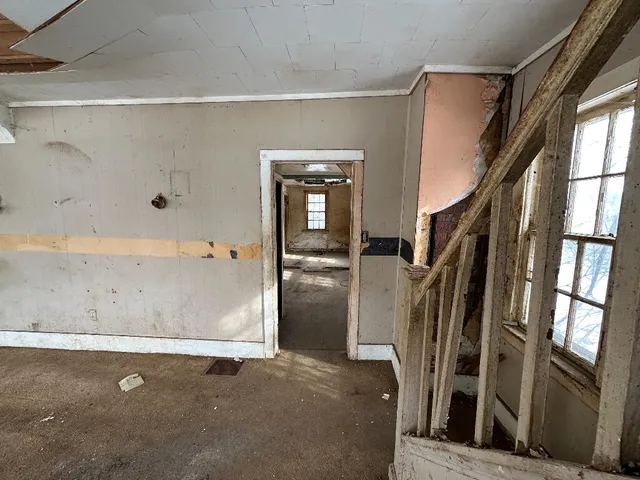 $47,950 | 255 High Street, Benton Harbor, MI 49022