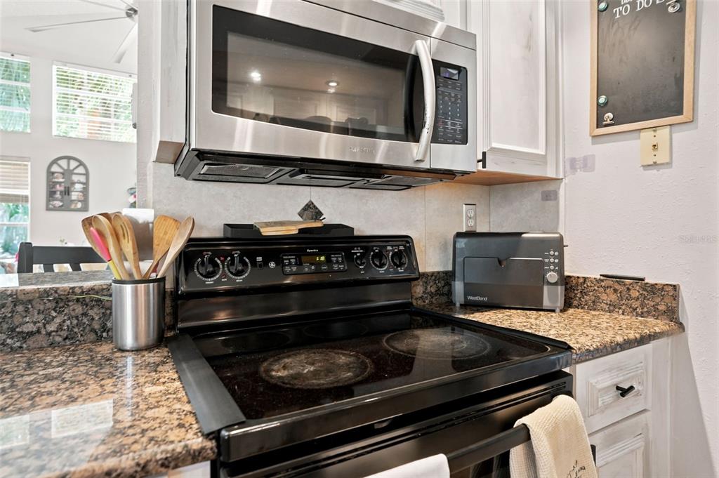 10296 Windsor Court Spring Hill, FL 34608 - Photo 18 of 69