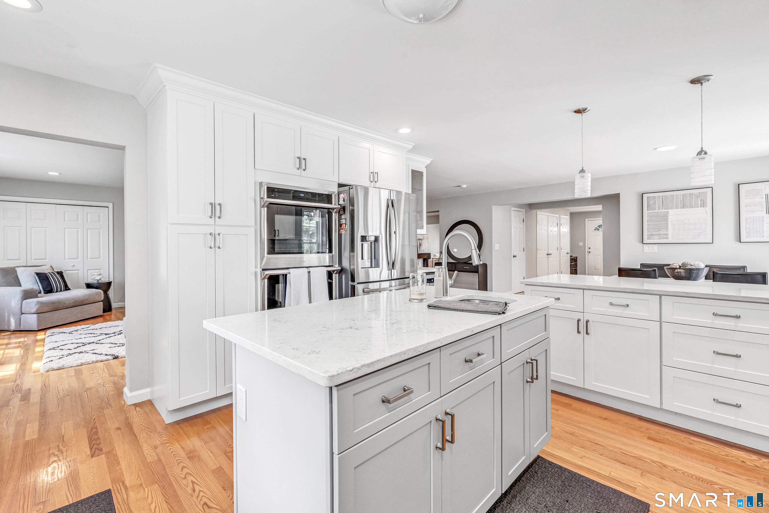 26 Westwood Road Trumbull, CT 06611 - Photo 9 of 40