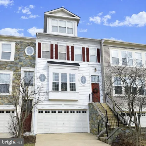 $685,000 | 2118 Capstone Circle, Herndon, VA 20170
