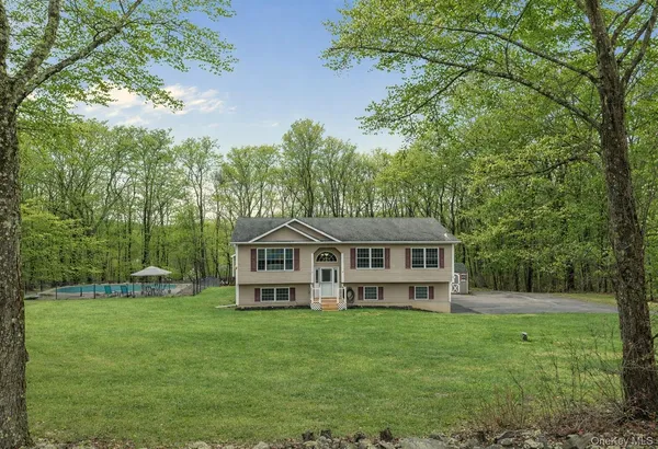 $559,900 | 69 Ridge Road, Wallkill, NY 12589