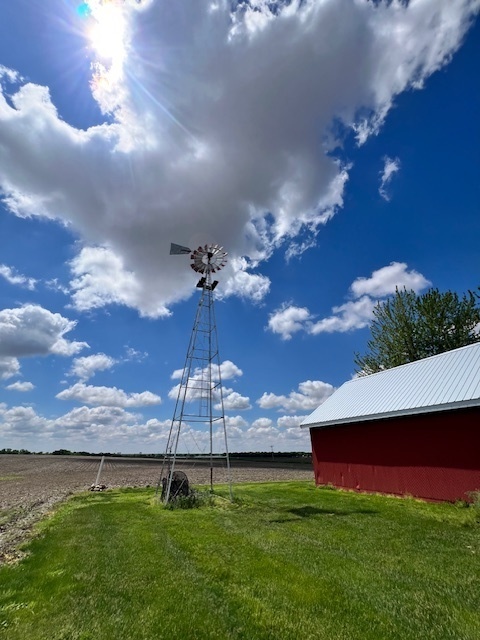 7418 S Road Clinton, IL 61727 - Photo 12 of 30