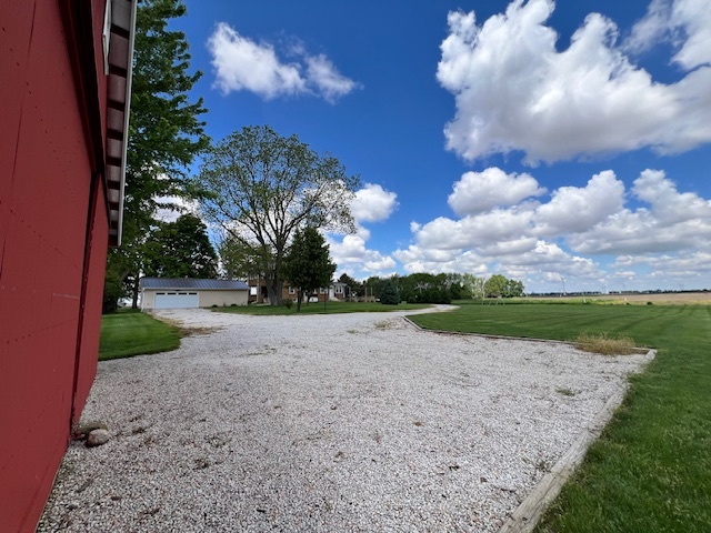 7418 S Road Clinton, IL 61727 - Photo 13 of 30