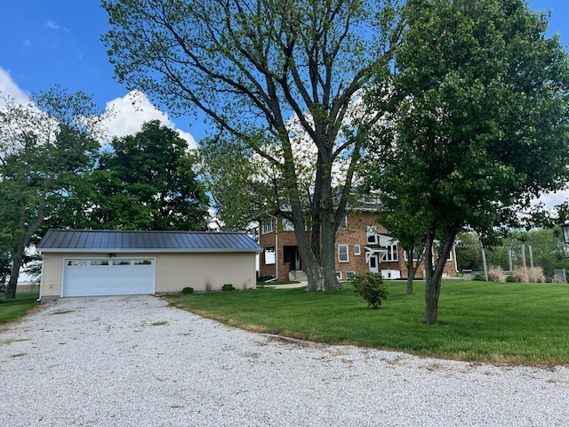 7418 S Road Clinton, IL 61727 - Photo 14 of 30