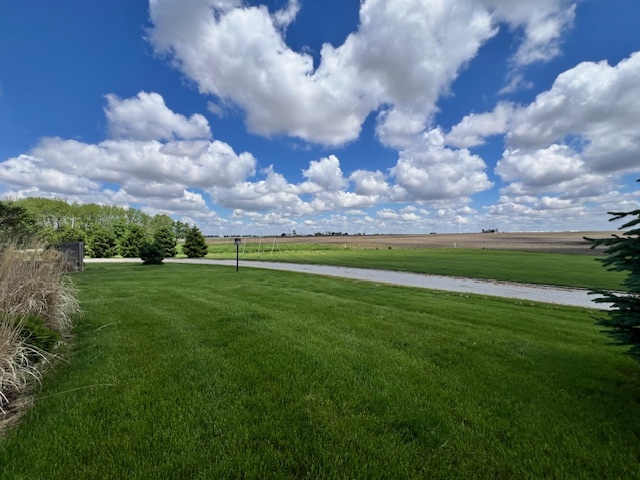 7418 S Road Clinton, IL 61727 - Photo 17 of 30