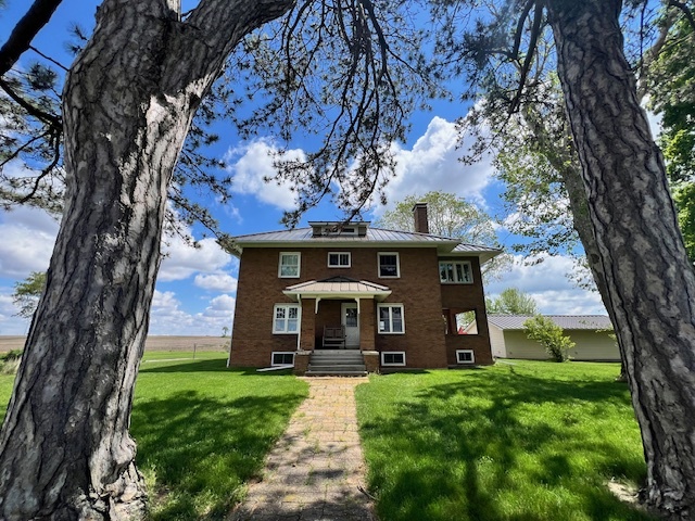 7418 S Road Clinton, IL 61727 - Photo 3 of 30