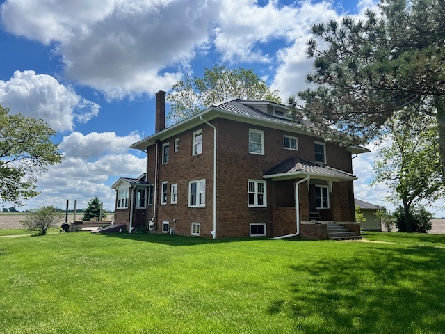 7418 S Road Clinton, IL 61727 - Photo 5 of 30