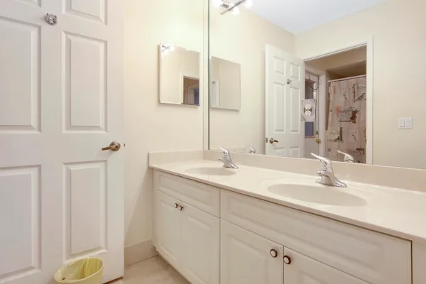 $3,750 | 1198 Southeast Petunia Avenue, Port St. Lucie, FL 34952