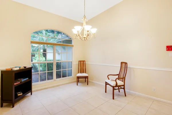 $3,750 | 1198 Southeast Petunia Avenue, Port St. Lucie, FL 34952