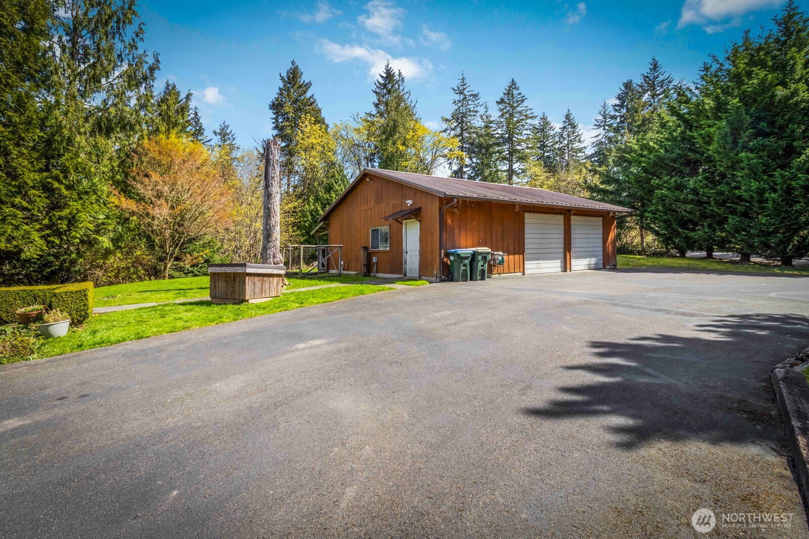 207 Tillicum Drive Chehalis, WA 98532 - Photo 34 of 40 a view of a house with a big yard and large trees