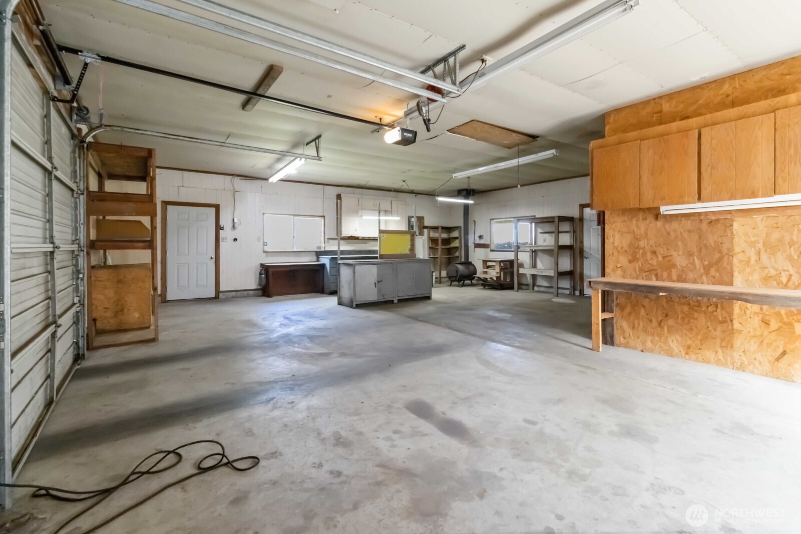 207 Tillicum Drive Chehalis, WA 98532 - Photo 35 of 40 a view of a storage & utility room