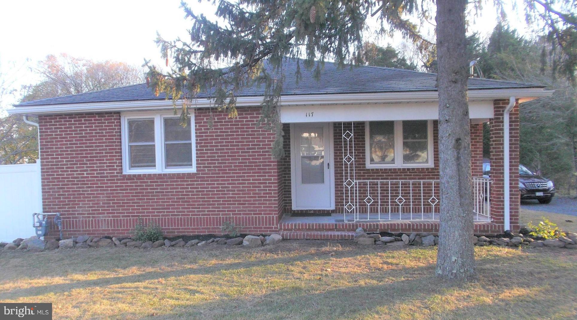 117 South Pemberton Road Pemberton, NJ 08068 - Photo 1 of 25