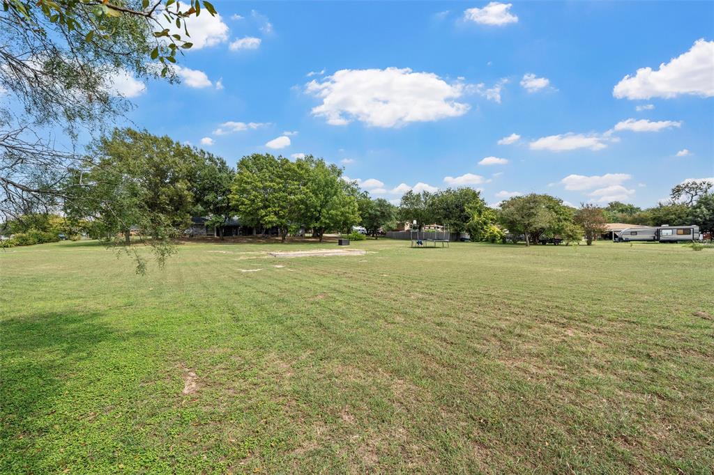 215 Lajuana Drive Waco, TX 76705 - Photo 28 of 33 View of grassy yard