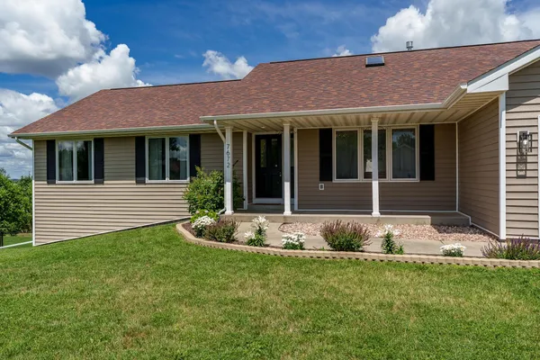 $335,000 | 7672 Hawks Ridge Road, Machesney Park, IL 61115