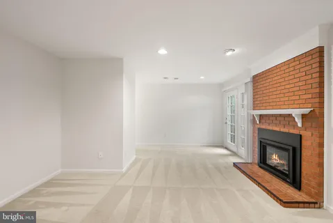 $795,000 | 3855 Inverness Road, Fairfax, VA 22033