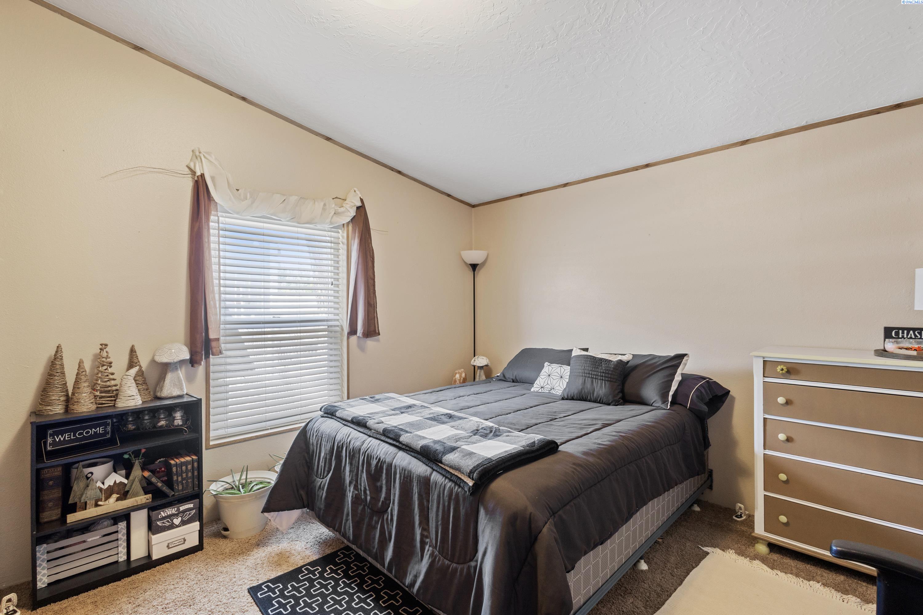 35309 South Finley Road Kennewick, WA 99337 - Photo 20 of 26 Gallery Image 20