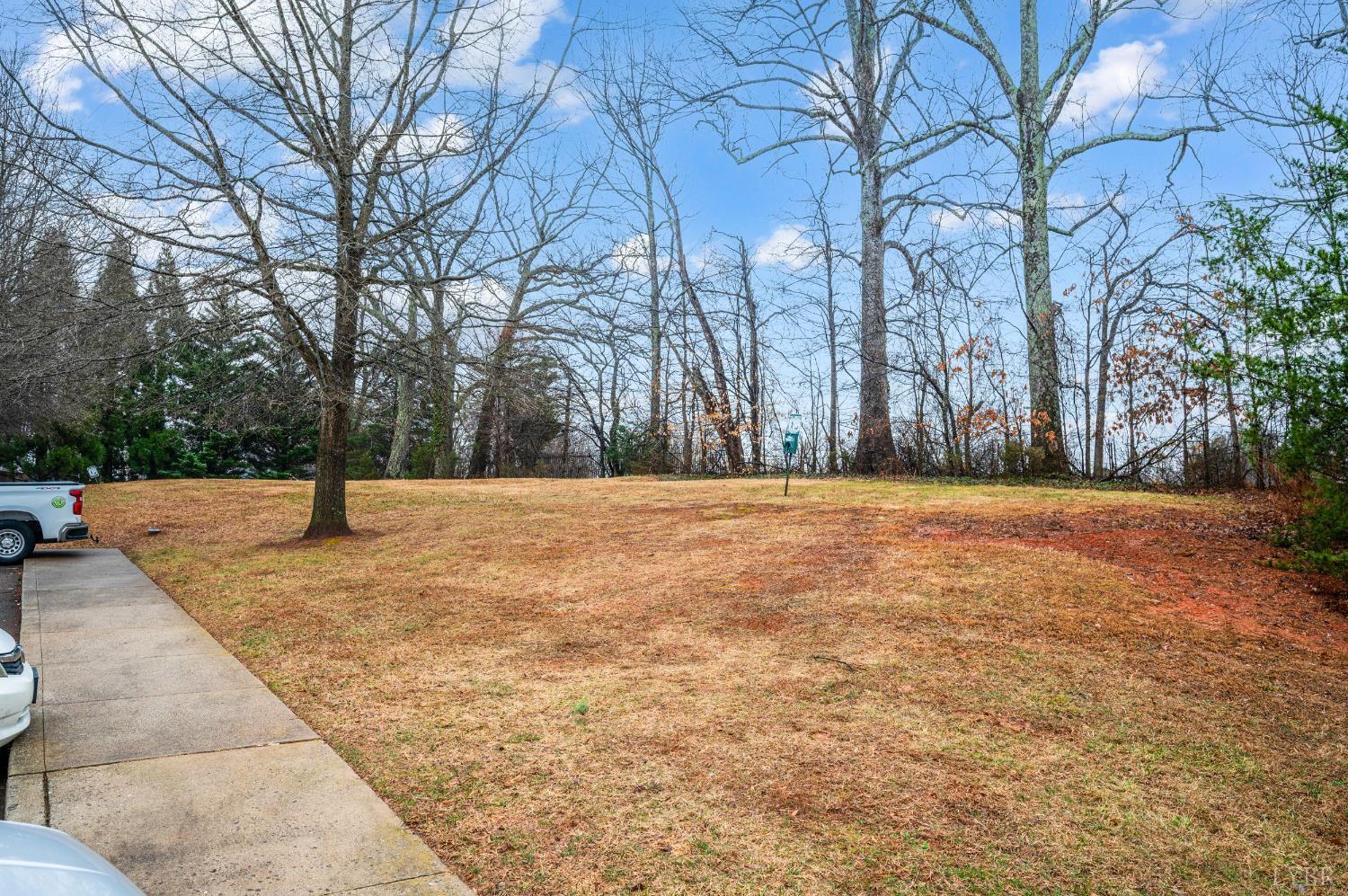 716 Leesville Road, Unit 201 Lynchburg, VA 24502 - Photo 30 of 32