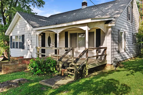 $250,000 | 33 Aspen Street Southeast, Calvert City, KY 42029