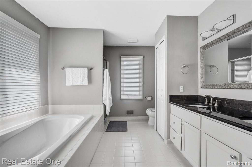 1640 Chase Drive Rochester, MI 48307 - Photo 24 of 44 Gallery Image 24