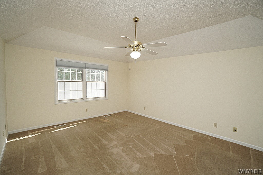 56 Cobblestone Lane Amherst, NY 14221 - Photo 11 of 20