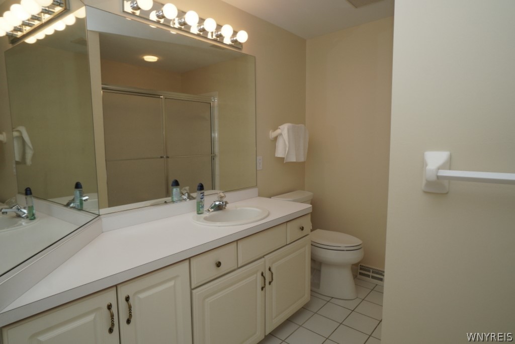 56 Cobblestone Lane Amherst, NY 14221 - Photo 14 of 20