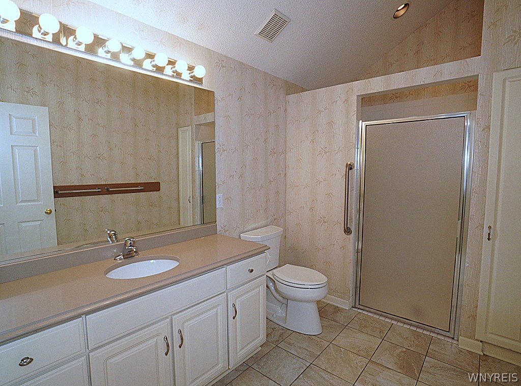 56 Cobblestone Lane Amherst, NY 14221 - Photo 15 of 20