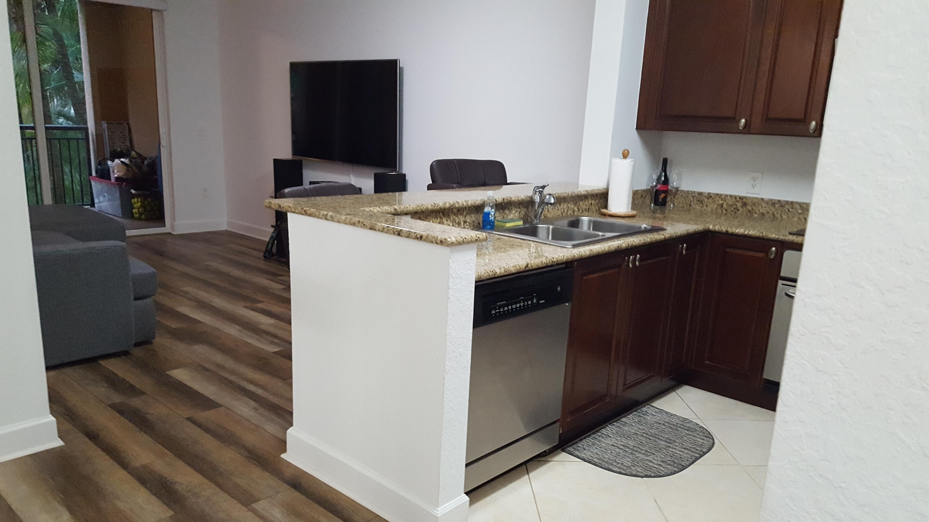 1660 Renaissance Commons Boulevard, Unit 2229 Boynton Beach, FL 33426 - Photo 2 of 18 Kitchen