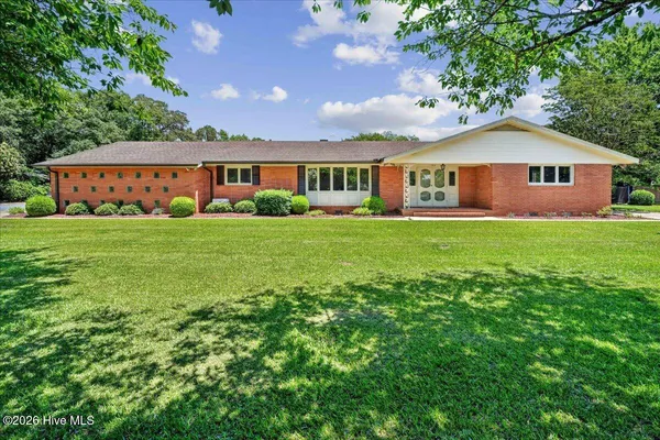 $339,900 | 704 East Forest Hill Drive, Goldsboro, NC 27534