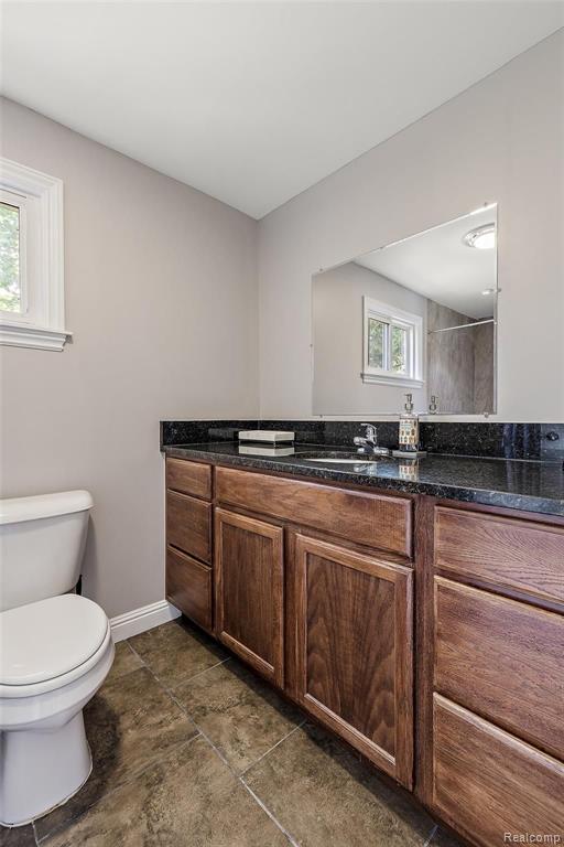 3327 Hessel Avenue Rochester Hills, MI 48307 - Photo 23 of 36