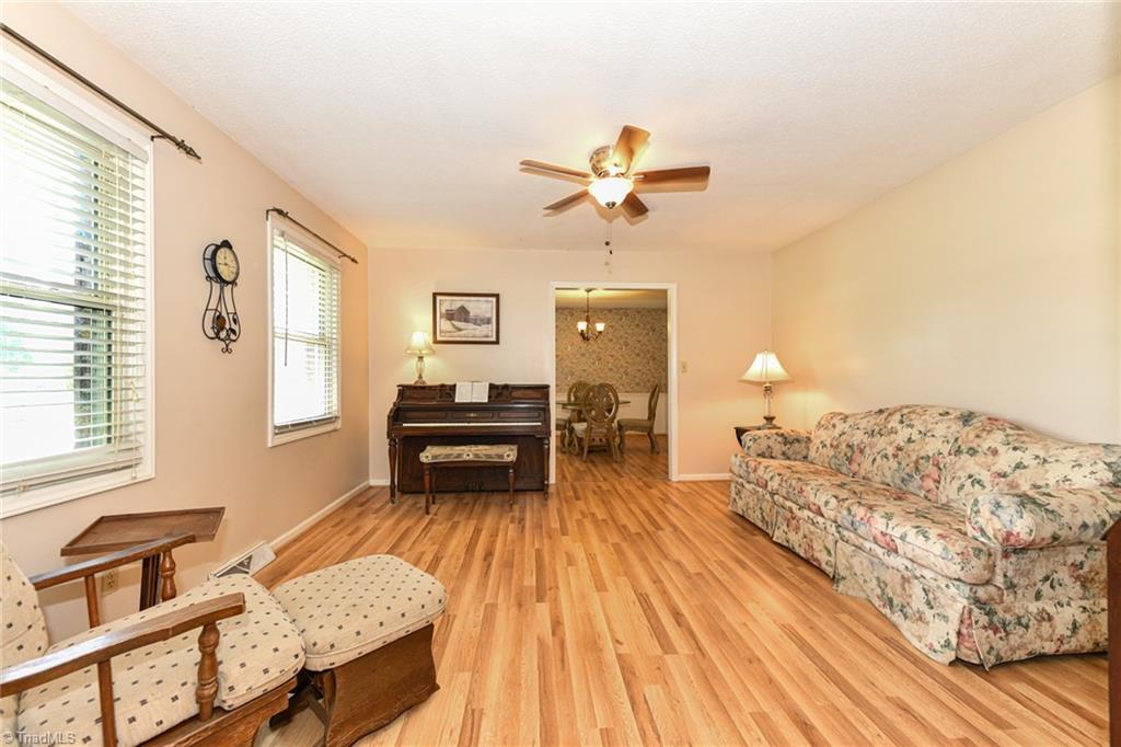 1225 Bethany Church Road Winston-Salem, NC 27107 - Photo 4 of 33