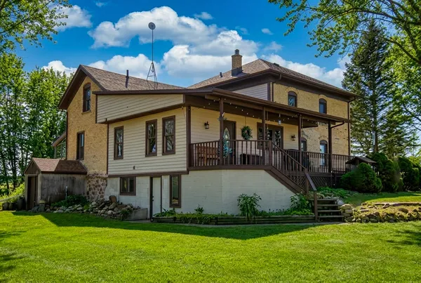 $799,990 | N2625 County Road South, Mitchell, WI 53011