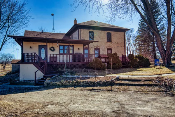 $799,990 | N2625 County Road South, Mitchell, WI 53011