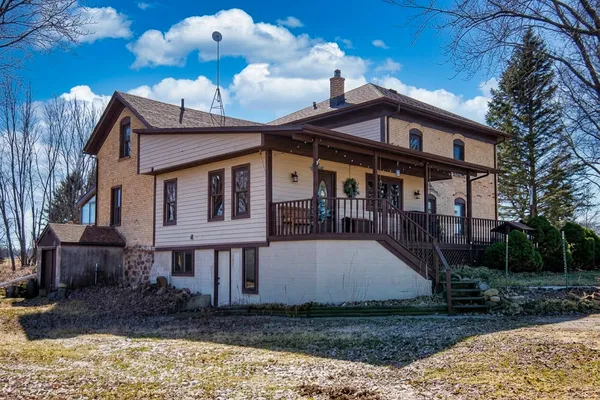 $799,990 | N2625 County Road South, Mitchell, WI 53011