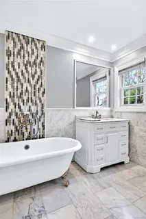 $2,498,000 | 58 Hummingbird Drive, East Hills, NY 11576
