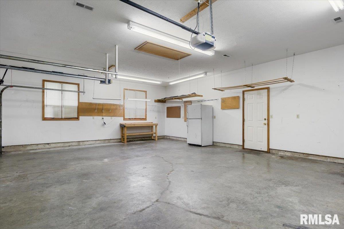 4204 Lavender Lane Springfield, IL 62711 - Photo 29 of 38