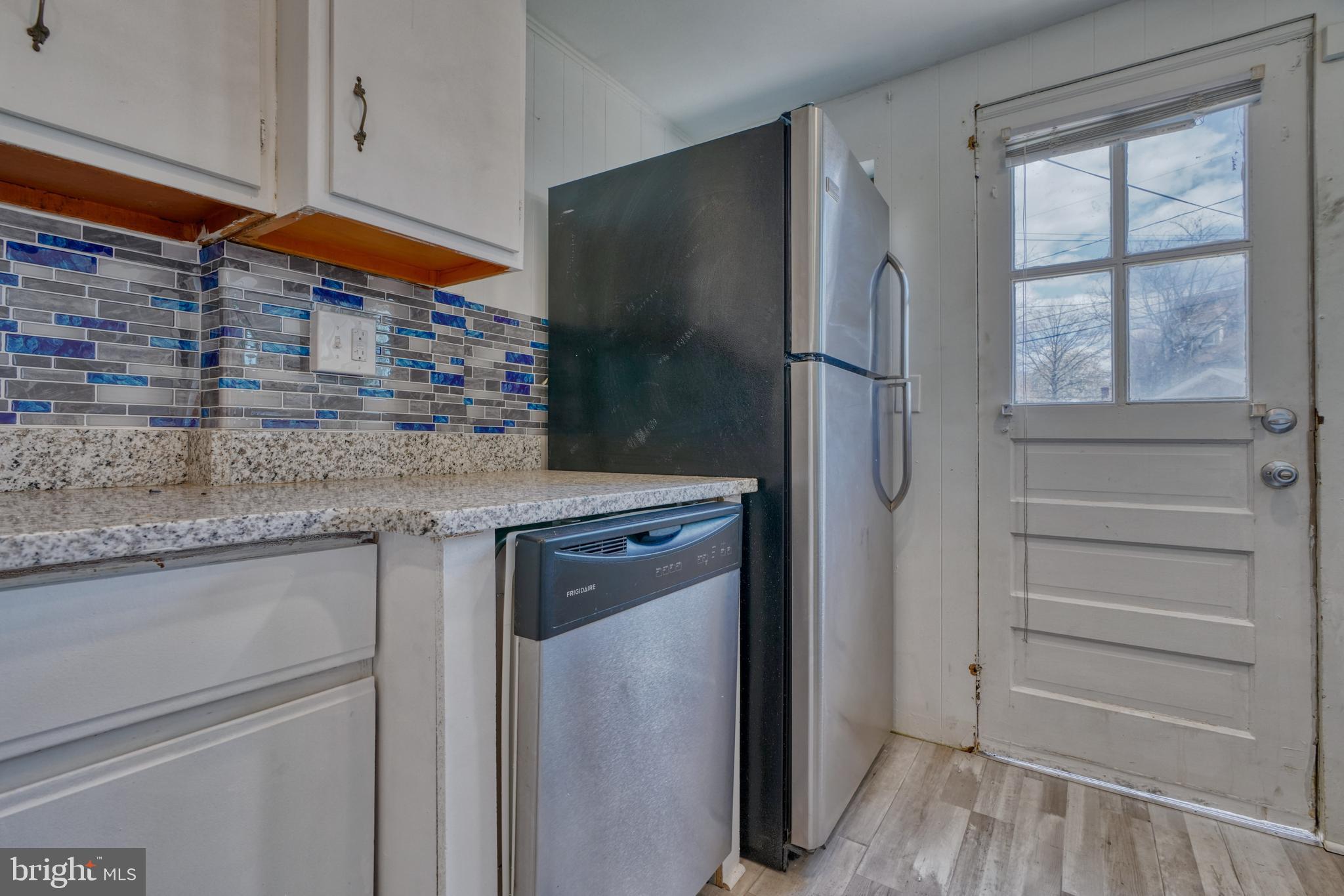 27 Portship Road Dundalk, MD 21222 - Photo 8 of 23