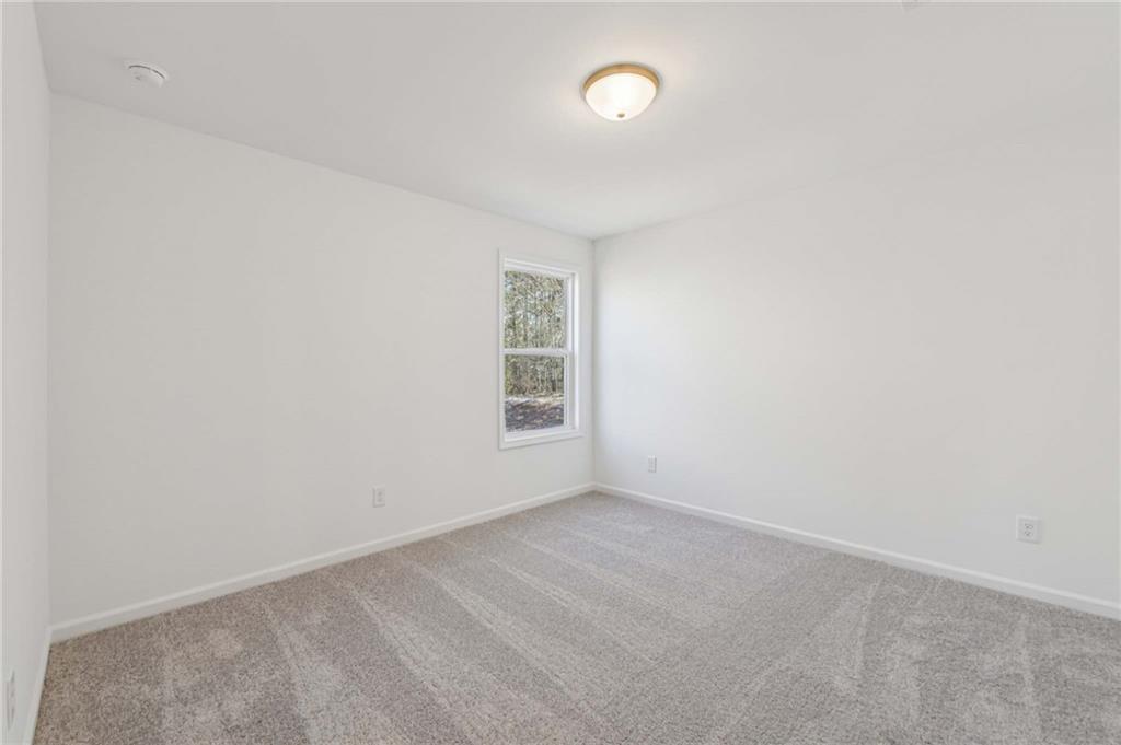 280 Silverleaf Trail Bethlehem, GA 30620 - Photo 29 of 40 an empty room with windows