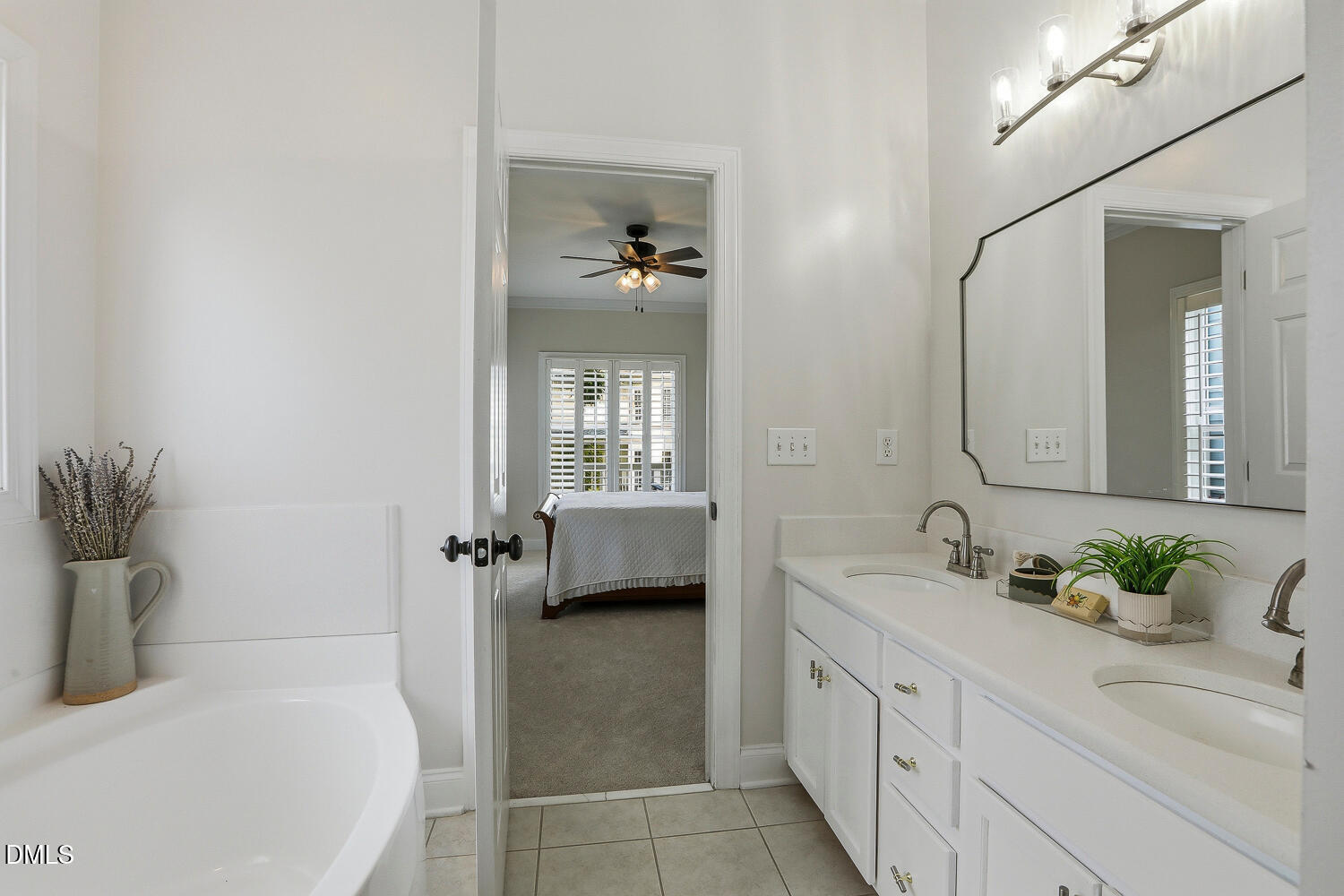 470 Magdala Place Apex, NC 27502 - Photo 18 of 56 470 Magdala Pl Apex NC 27502-large-030-0