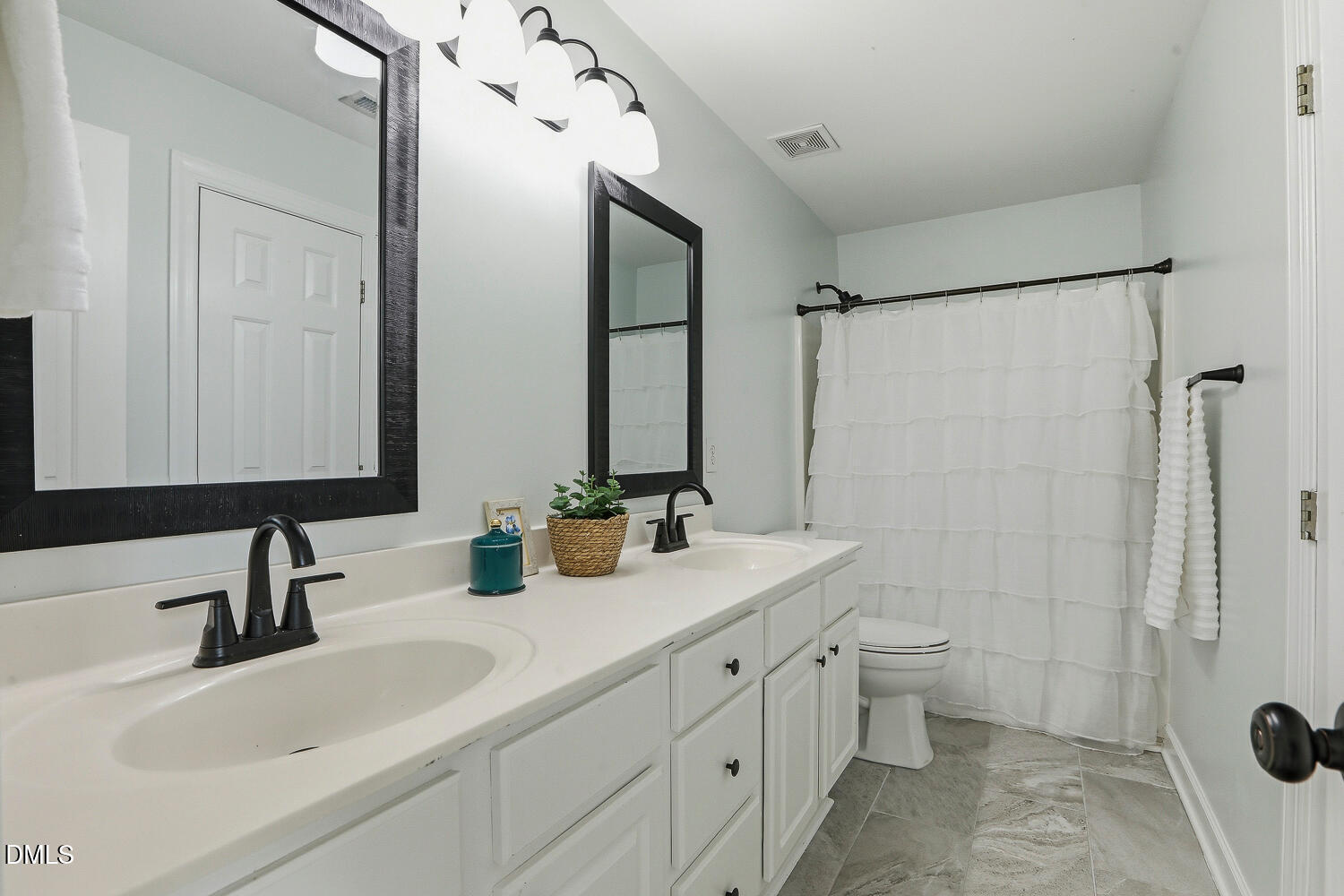 470 Magdala Place Apex, NC 27502 - Photo 27 of 56 470 Magdala Pl Apex NC 27502-large-039-0
