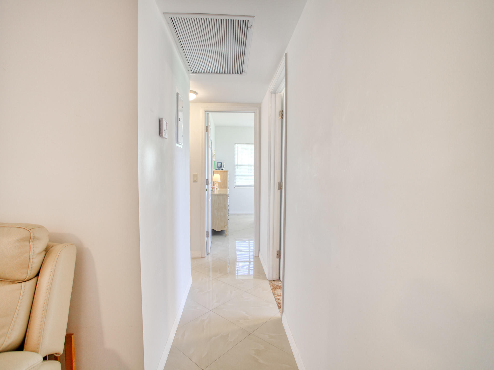 305 Preston F, Unit H Boca Raton, FL 33434 - Photo 14 of 38 HALL