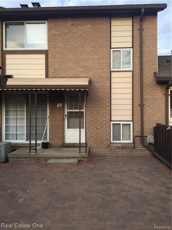 8401 18 18 Mile Road, Unit 3 Sterling Heights, MI 48313 - Photo 1 of 16