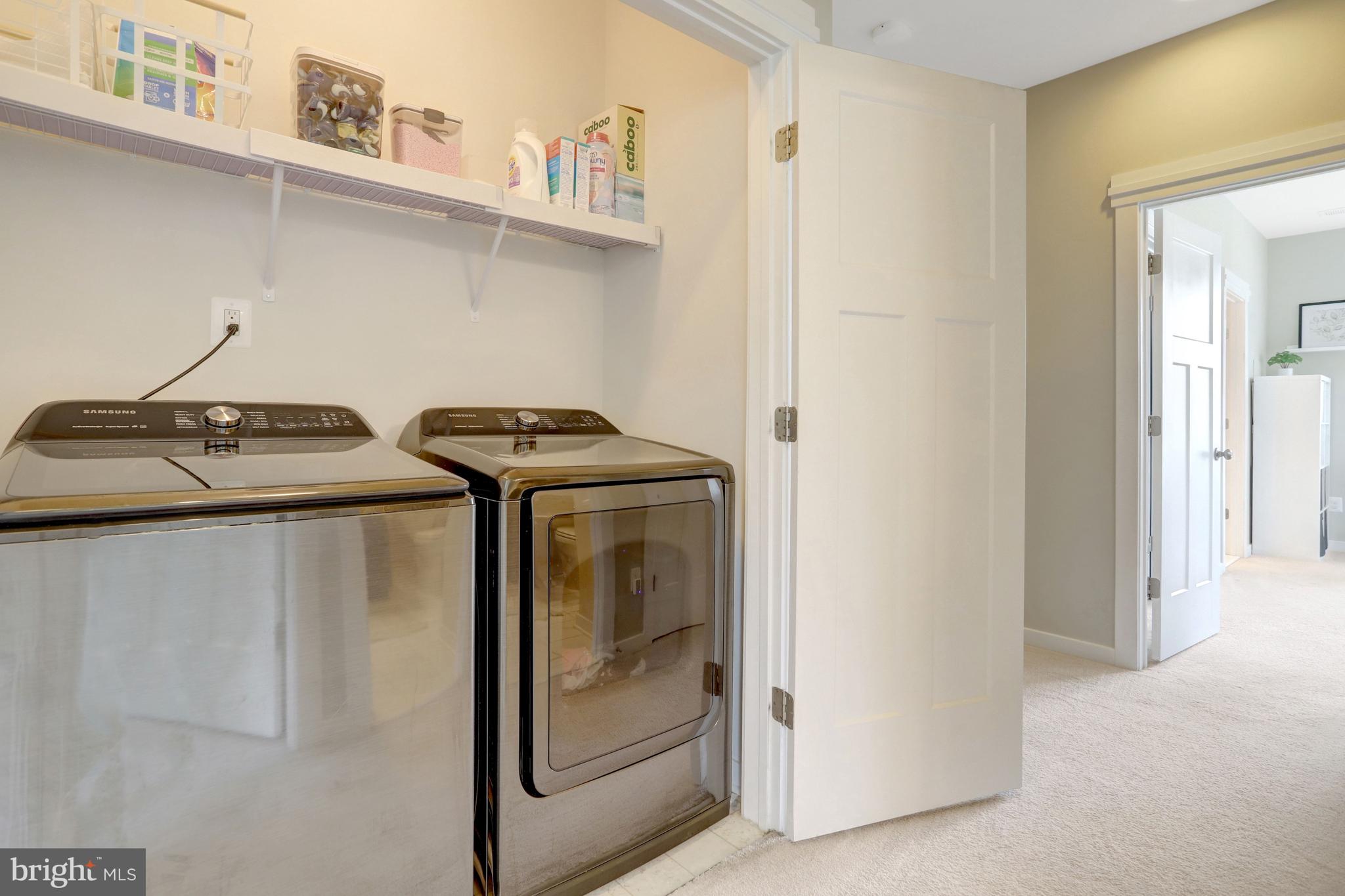 9180 Snowden Ashford Road Lorton, VA 22079 - Photo 24 of 28 a utility room with dryer and washer