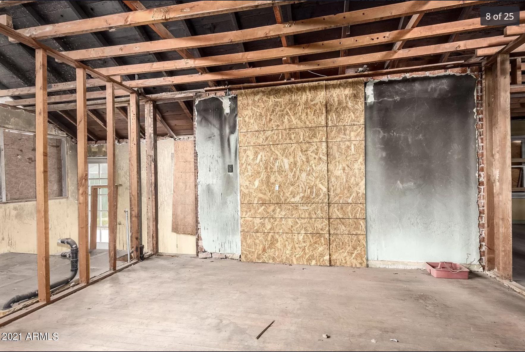 1533 West Culver Street Phoenix, AZ 85007 - Photo 4 of 13 Inside 2