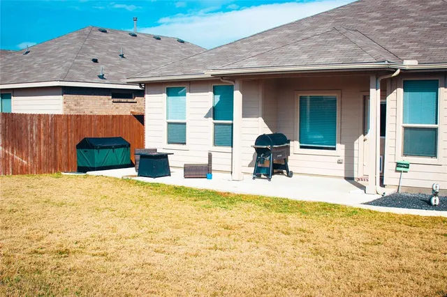 $346,000 | 8617 Sandy Pk Drive, Fort Worth, TX 76179