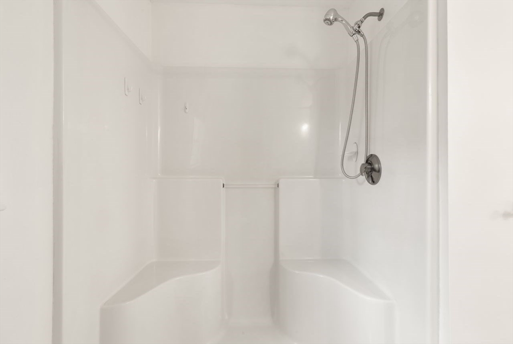 39 Brewster Road, Unit 39 Stoughton, MA 02072 - Photo 20 of 37