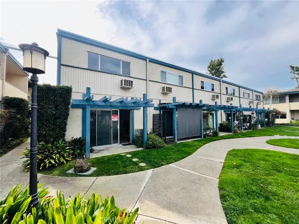 $420,000 | 1731 Ellis Street, Unit 16, Concord, CA 94520