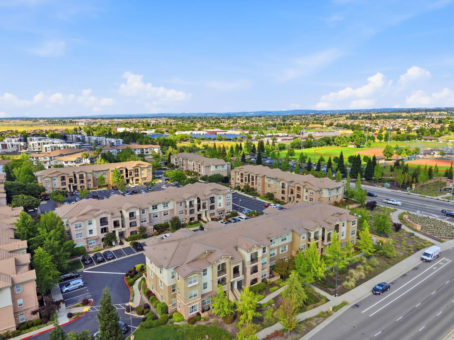 1240 Whitney Ranch Parkway, Unit PW338 Rocklin, CA 95765 - Photo 39 of 58 a view of a city